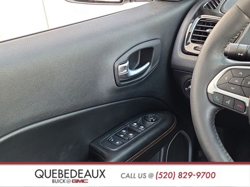 Used 2018 Jeep Compass Limited AWD/4WD image 23