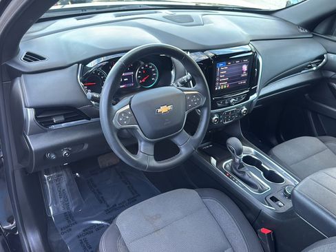 Used 2023 Chevrolet Traverse LT FWD image 10