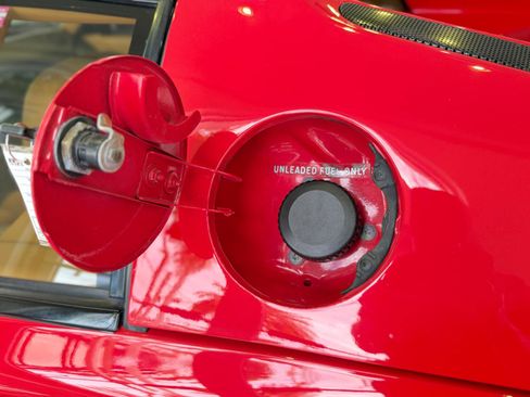 Used 1990 Ferrari Testarossa RWD image 37