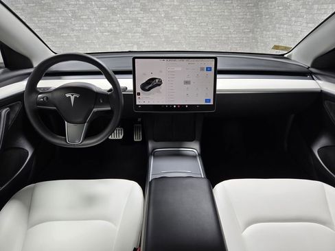 Used 2023 Tesla Model 3 Performance image 33