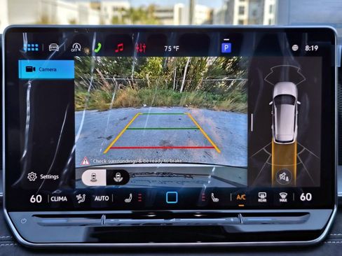 New 2026 Volkswagen Tiguan SE R-Line FWD image 15