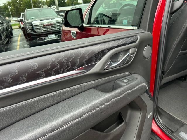 Certified 2023 GMC Yukon XL Denali w/ Advanced Technology Package AWD/4WD image 24