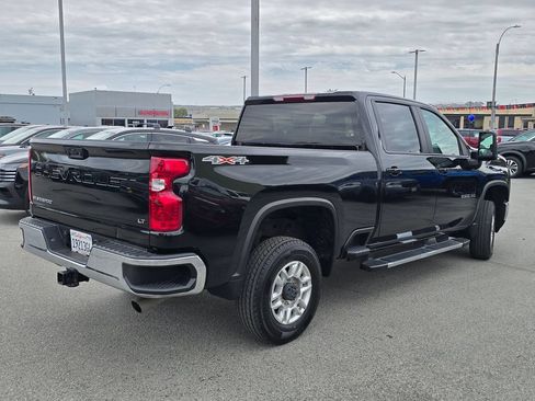 Used 2025 Chevrolet Silverado 2500 LT w/ Convenience Package AWD/4WD image 4