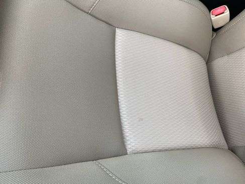 Used 2014 Toyota Corolla LE image 32