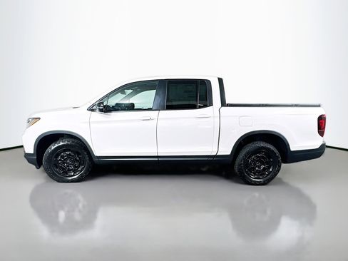 Used 2025 Honda Ridgeline TrailSport+ image 4