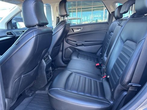 Used 2023 Ford Edge SEL w/ Convenience Package image 11