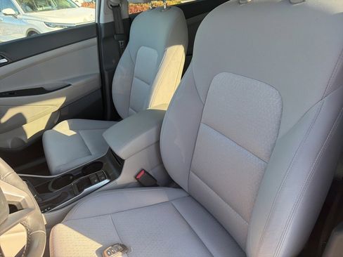 Used 2017 Hyundai Tucson Sport w/ Cargo Package image 17