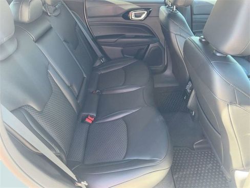 New 2026 Jeep Compass Latitude image 28