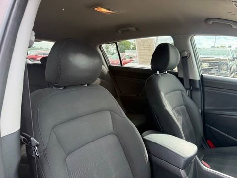 Used 2013 Kia Sportage LX FWD image 24