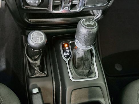 Used 2020 Jeep Wrangler Unlimited Sport AWD/4WD image 24