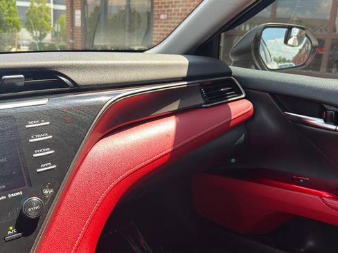 Used 2019 Toyota Camry XSE FWD image 32