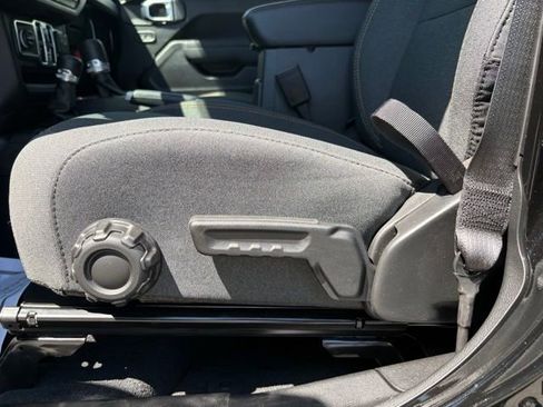 New 2026 Jeep Gladiator Sport AWD/4WD image 12
