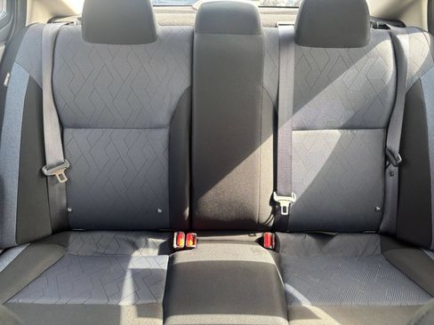 Used 2025 Nissan Versa SV FWD image 35