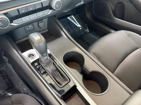 Used 2021 Nissan Altima 2.5 S FWD image 13