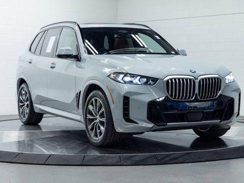 Certified 2024 BMW X5 xDrive40i w/ M Sport Package AWD/4WD image 4