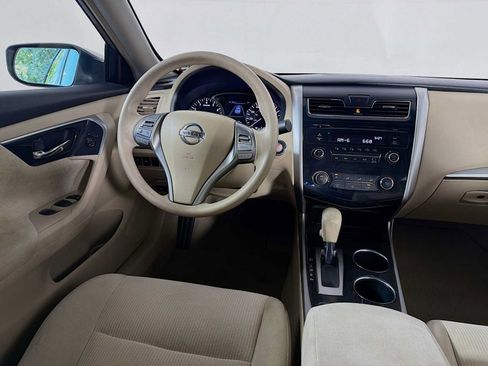 Used 2013 Nissan Altima 2.5 S FWD image 18