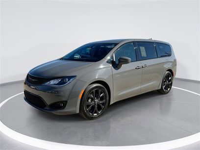 Used 2020 Chrysler Pacifica Touring w/ S Appearance Package