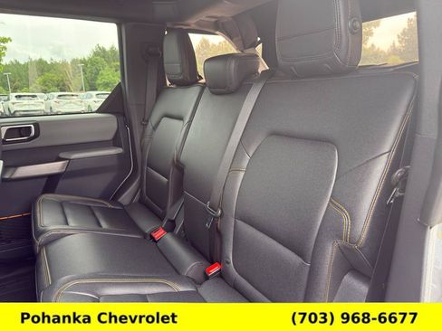 Used 2023 Ford Bronco Badlands w/ Sasquatch Package AWD/4WD image 23