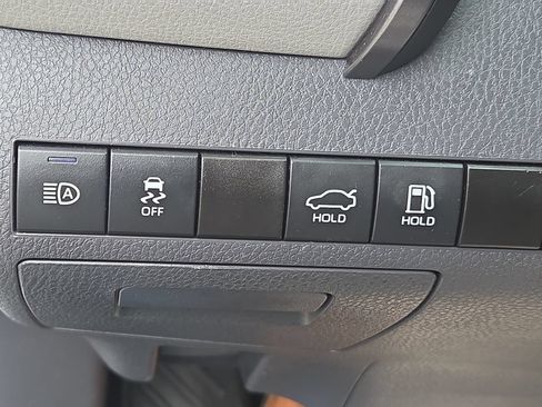 Used 2023 Toyota Camry SE AWD/4WD image 23