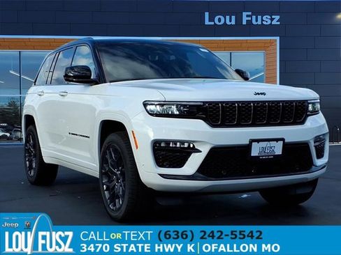 New 2025 Jeep Grand Cherokee Summit image 1