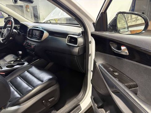 Used 2019 Kia Sorento EX image 27