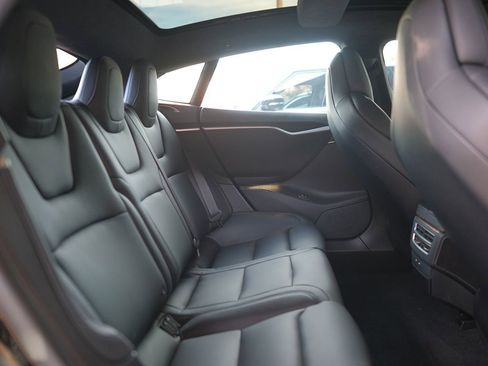 Used 2017 Tesla Model S 75D image 25