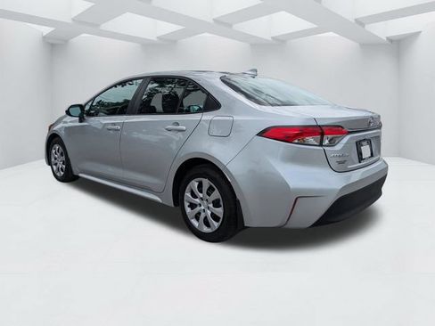 Used 2024 Toyota Corolla LE FWD image 7