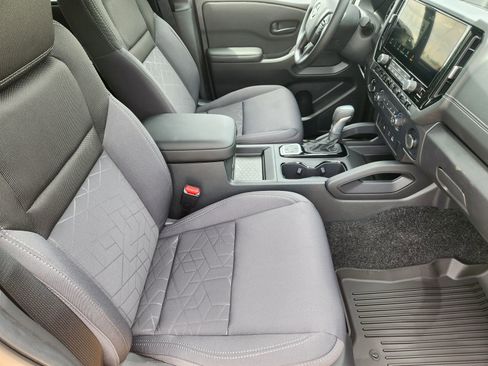 New 2026 Nissan Frontier SV AWD/4WD image 13