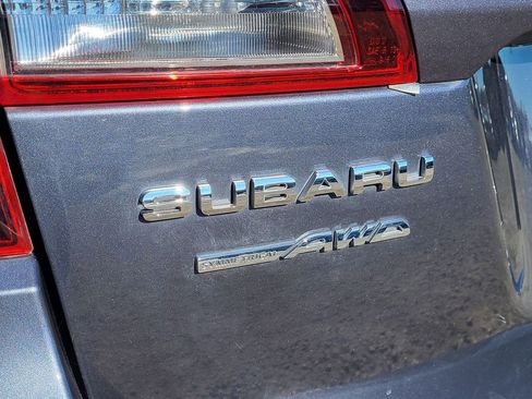 Used 2017 Subaru Outback 2.5i Premium image 12