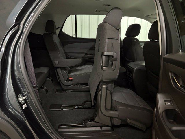 Used 2021 Chevrolet Traverse LT FWD image 21