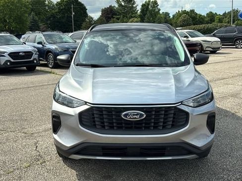 Used 2023 Ford Escape Active w/ Tech Pack #1 AWD/4WD image 5