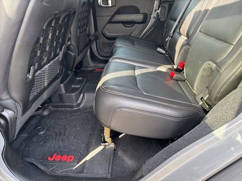 Used 2021 Jeep Wrangler Unlimited Rubicon w/ Trailer Tow Package image 20