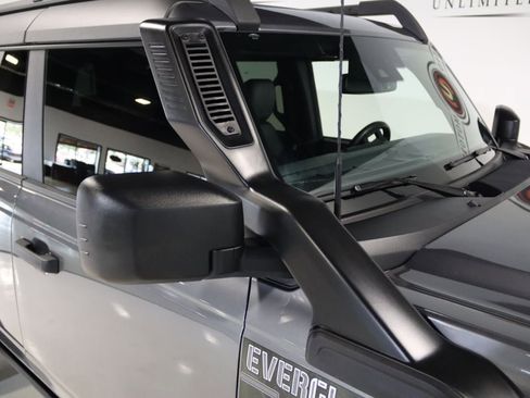 Used 2024 Ford Bronco Everglades AWD/4WD image 8