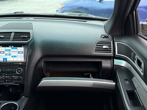 Certified 2017 Ford Explorer XLT w/ Equipment Group 202A image 29