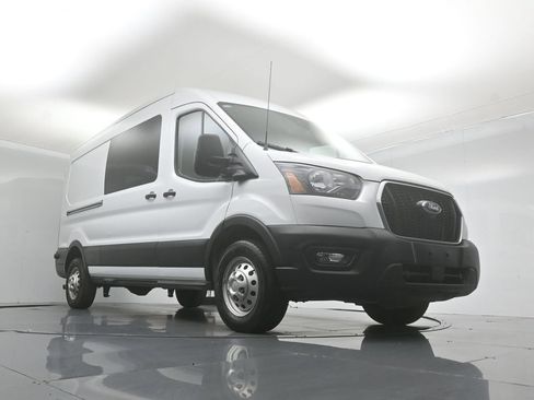 Certified 2023 Ford Transit 250 Medium Roof RWD image 37