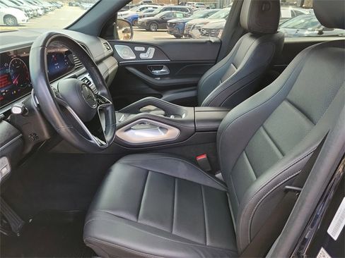 Used 2024 Mercedes-Benz GLS 450 4MATIC image 18