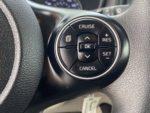 Used 2022 Kia Soul LX FWD image 27