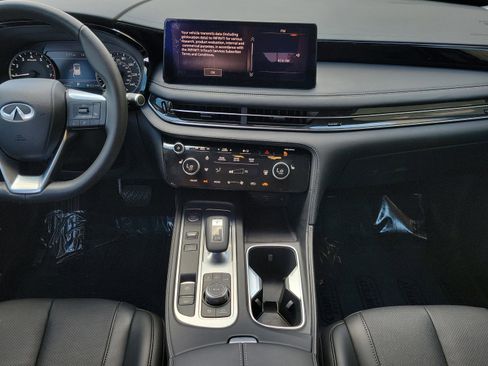 Certified 2025 INFINITI QX60 Pure image 7