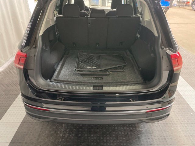 Certified 2024 Volkswagen Tiguan S AWD/4WD image 9