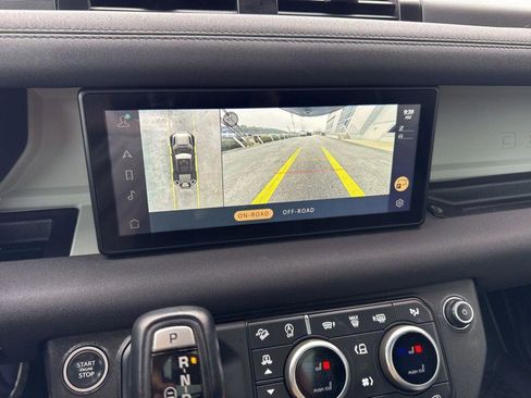 Used 2022 Land Rover Defender 110 X-Dynamic SE image 14