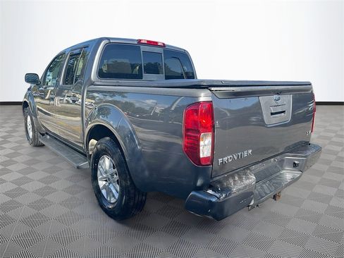 Used 2019 Nissan Frontier SV image 8