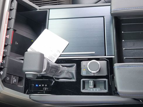 Used 2025 Toyota Tundra Platinum image 16