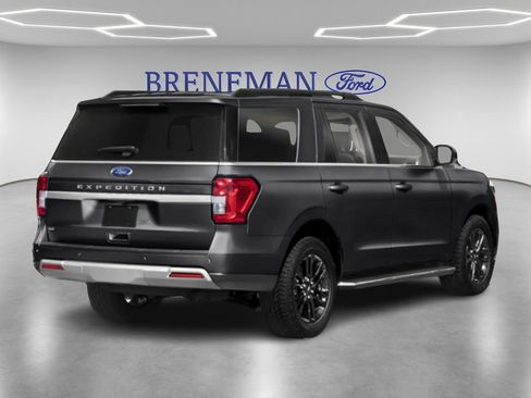 Used 2024 Ford Expedition XLT image 2