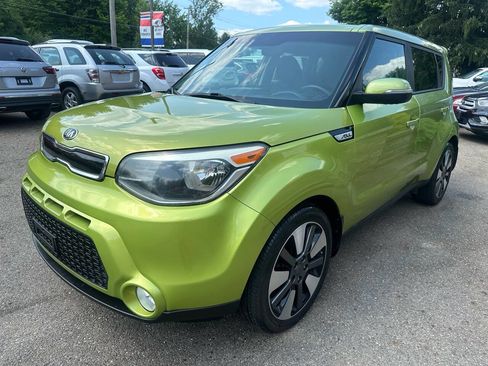 Used 2015 Kia Soul ! image 2
