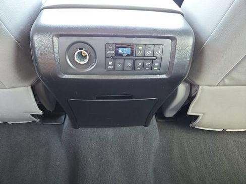 Used 2019 Toyota Sequoia SR5 AWD/4WD image 12