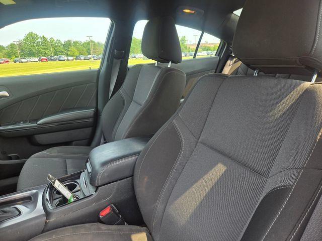 Used 2020 Dodge Charger SXT w/ Blacktop Package RWD image 8