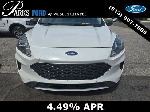 Used 2022 Ford Escape SE w/ Convenience Package FWD image 1