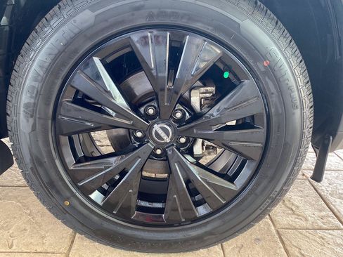 Certified 2023 Nissan Rogue SV w/ SV Premium B Package AWD/4WD image 13