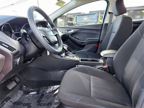 Used 2017 Ford Focus SE image 18