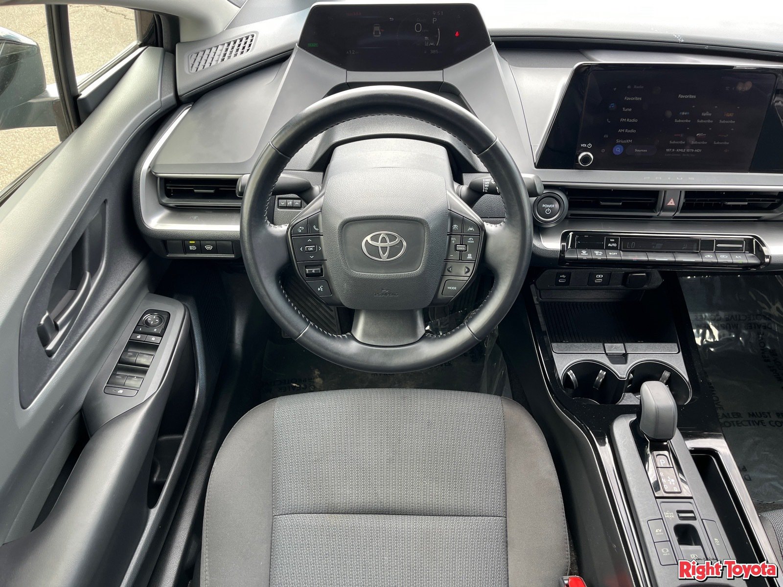 Certified 2024 Toyota Prius LE FWD image 17